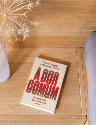 Mockup com capa do livro.