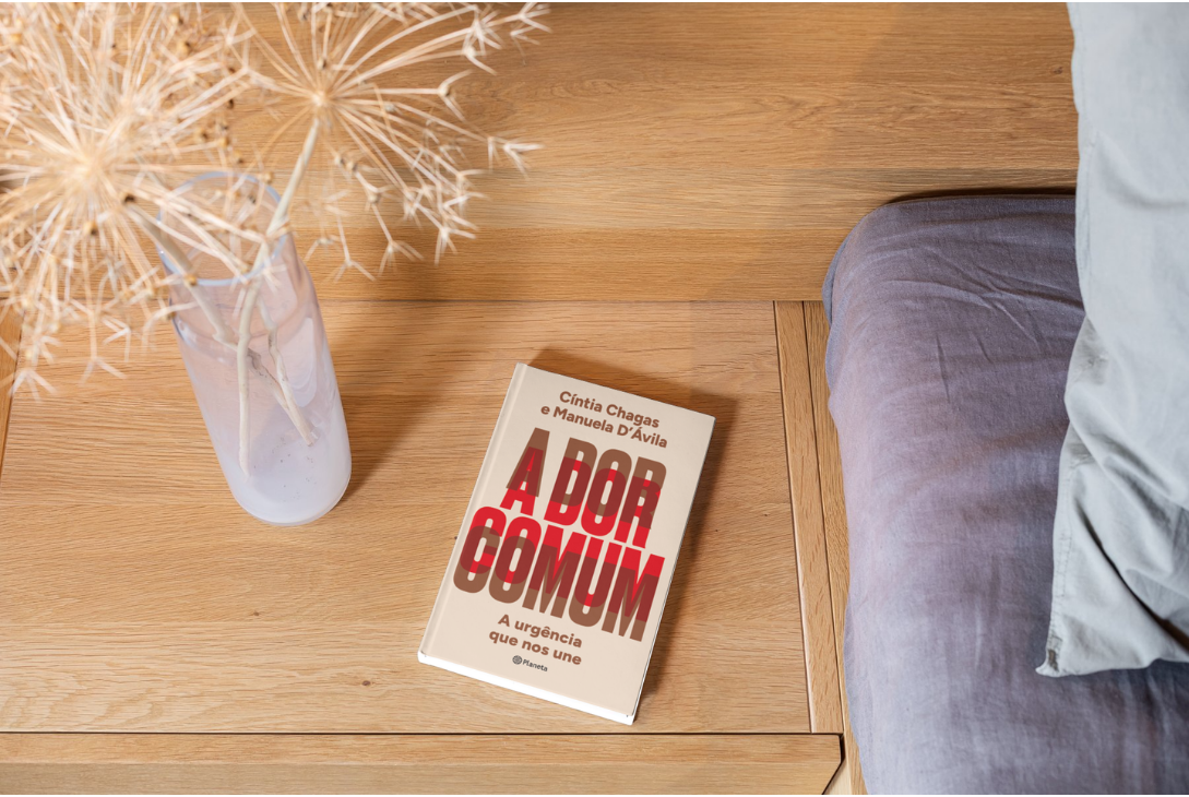 Mockup com capa do livro.