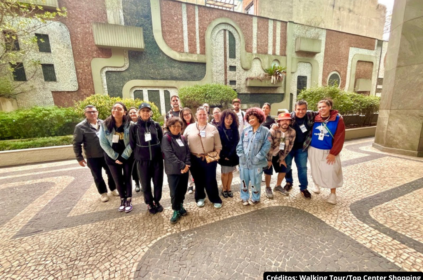 Foto de uma das edições do Walking Tours.